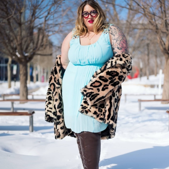 Beautiful Torrid pleated dress!👗 size 3X - Picture 5 of 10